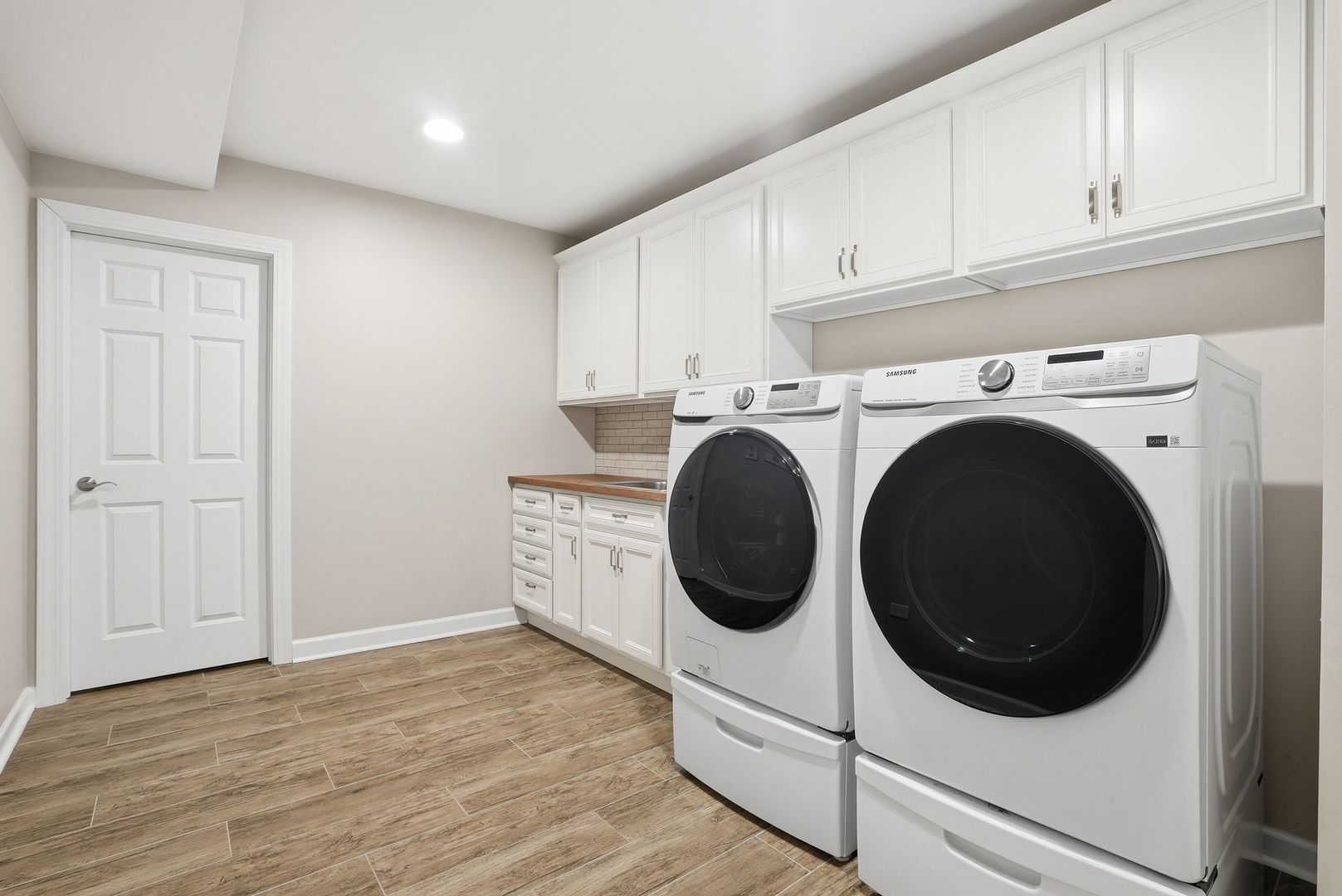 3212 Rollingridge Road, Naperville, IL 60564