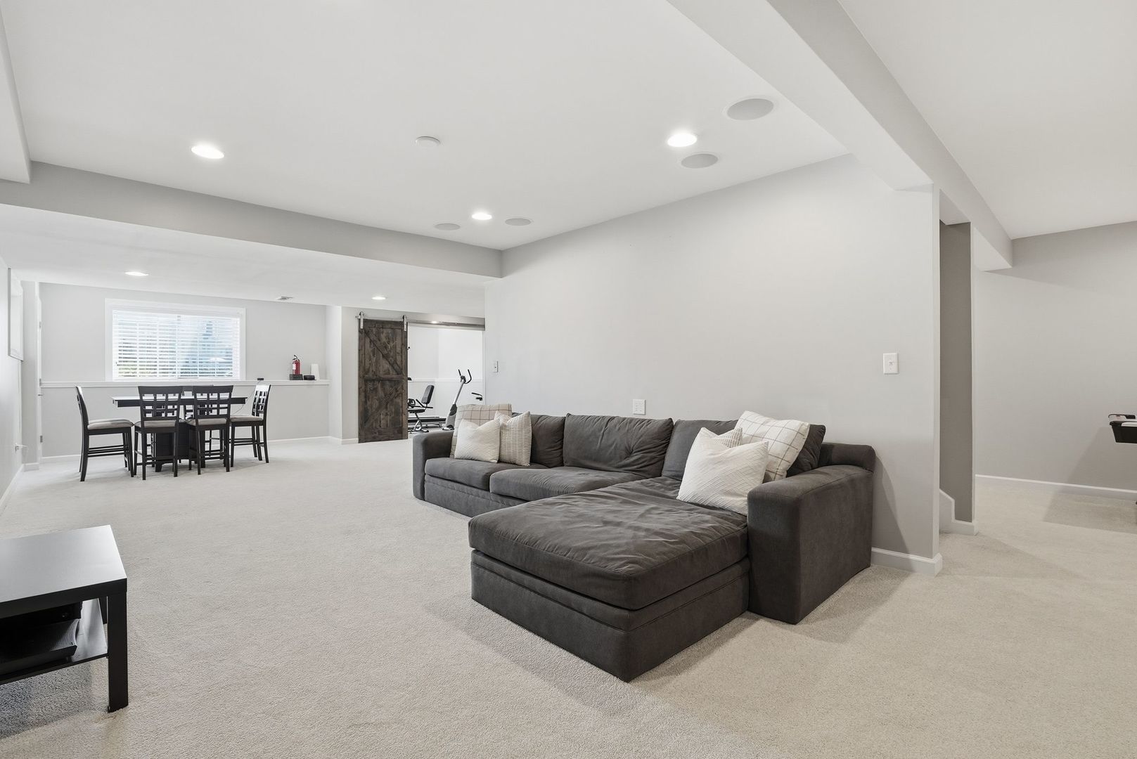 3212 Rollingridge Road, Naperville, IL 60564