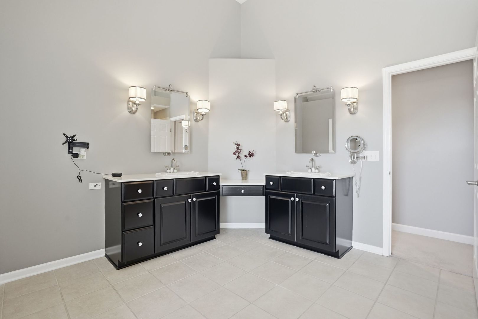 3212 Rollingridge Road, Naperville, IL 60564