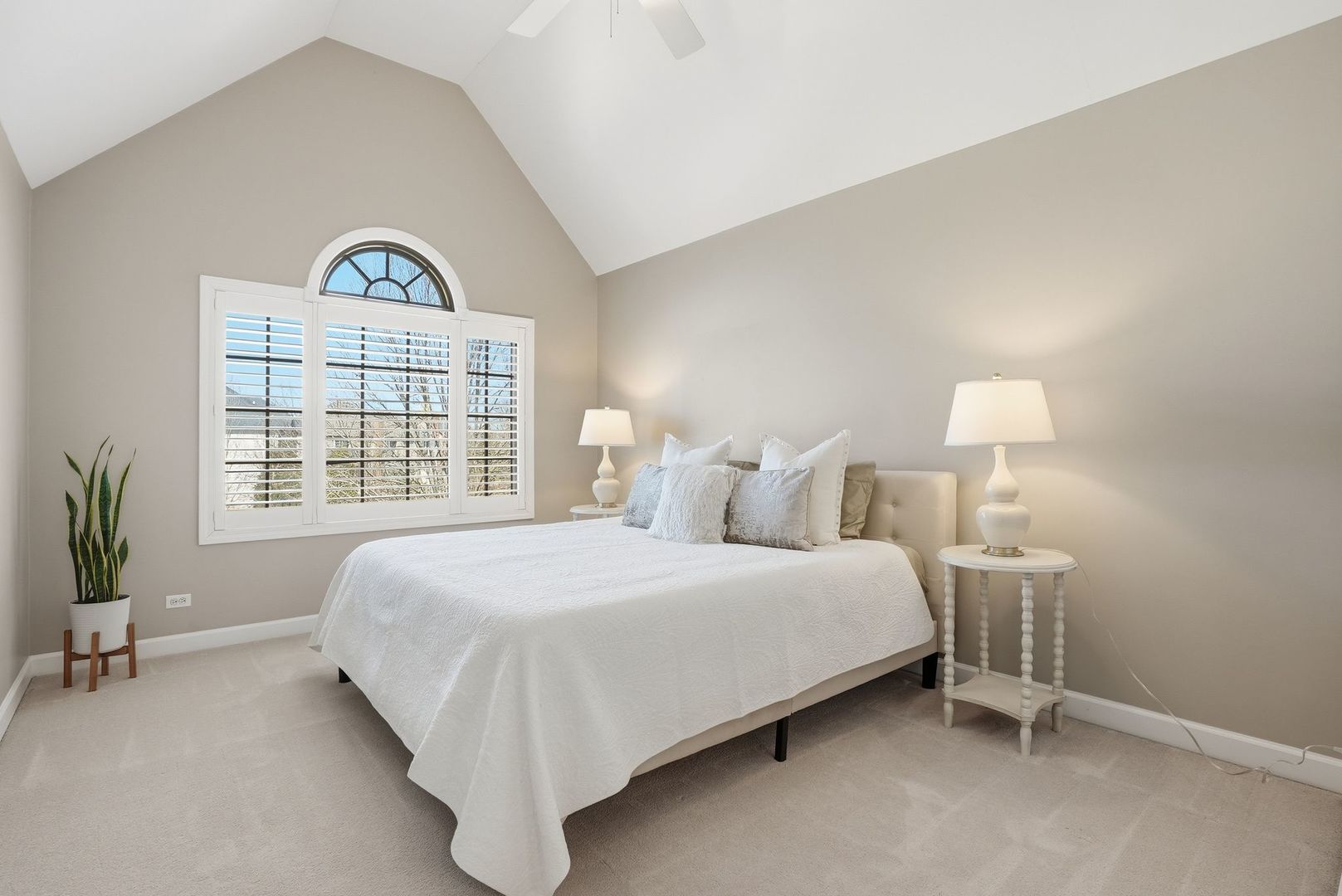 3212 Rollingridge Road, Naperville, IL 60564