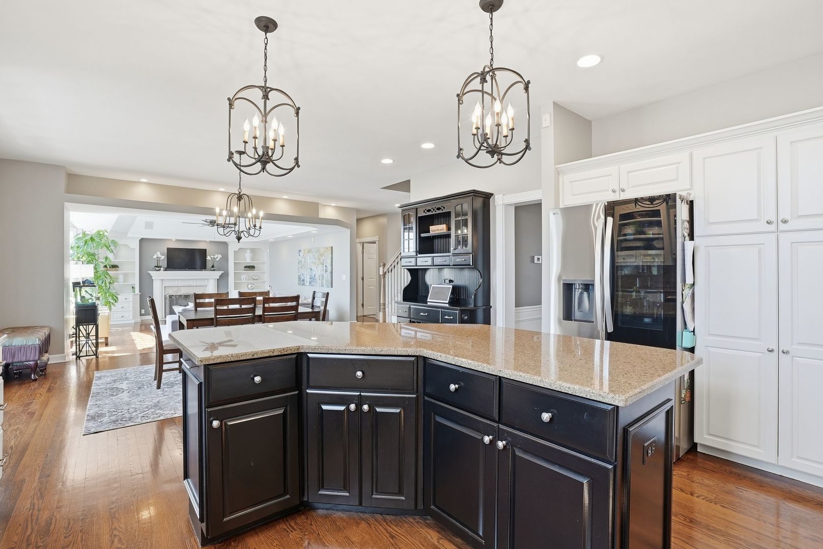 3212 Rollingridge Road, Naperville, IL 60564