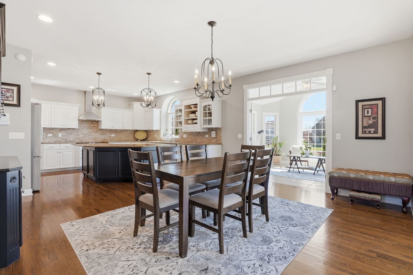 3212 Rollingridge Road, Naperville, IL 60564