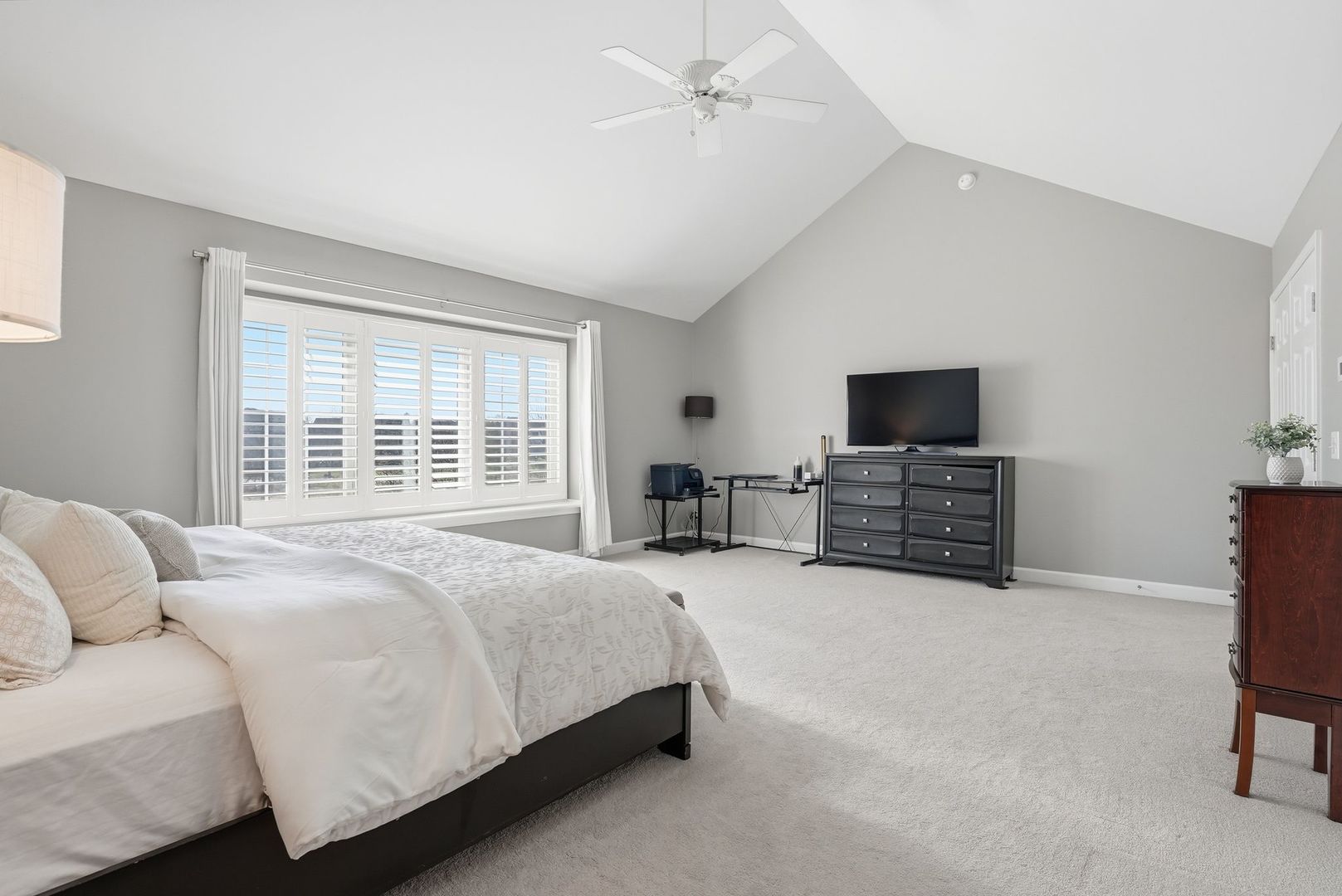 3212 Rollingridge Road, Naperville, IL 60564