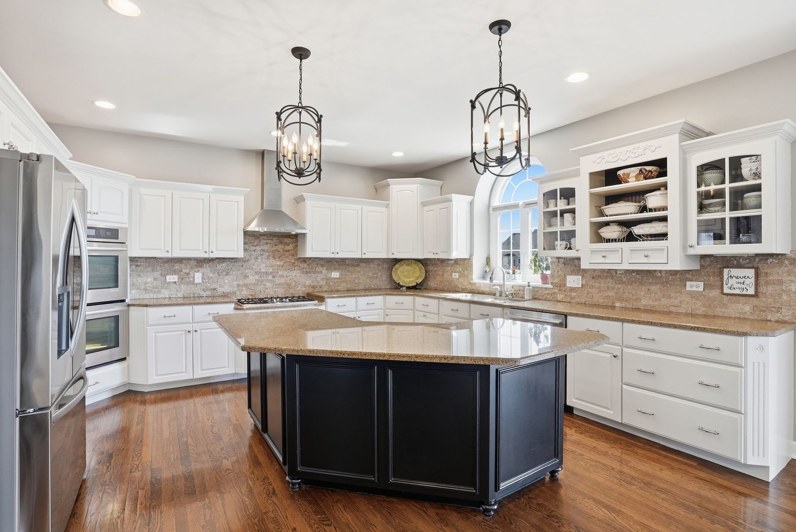 3212 Rollingridge Road, Naperville, IL 60564