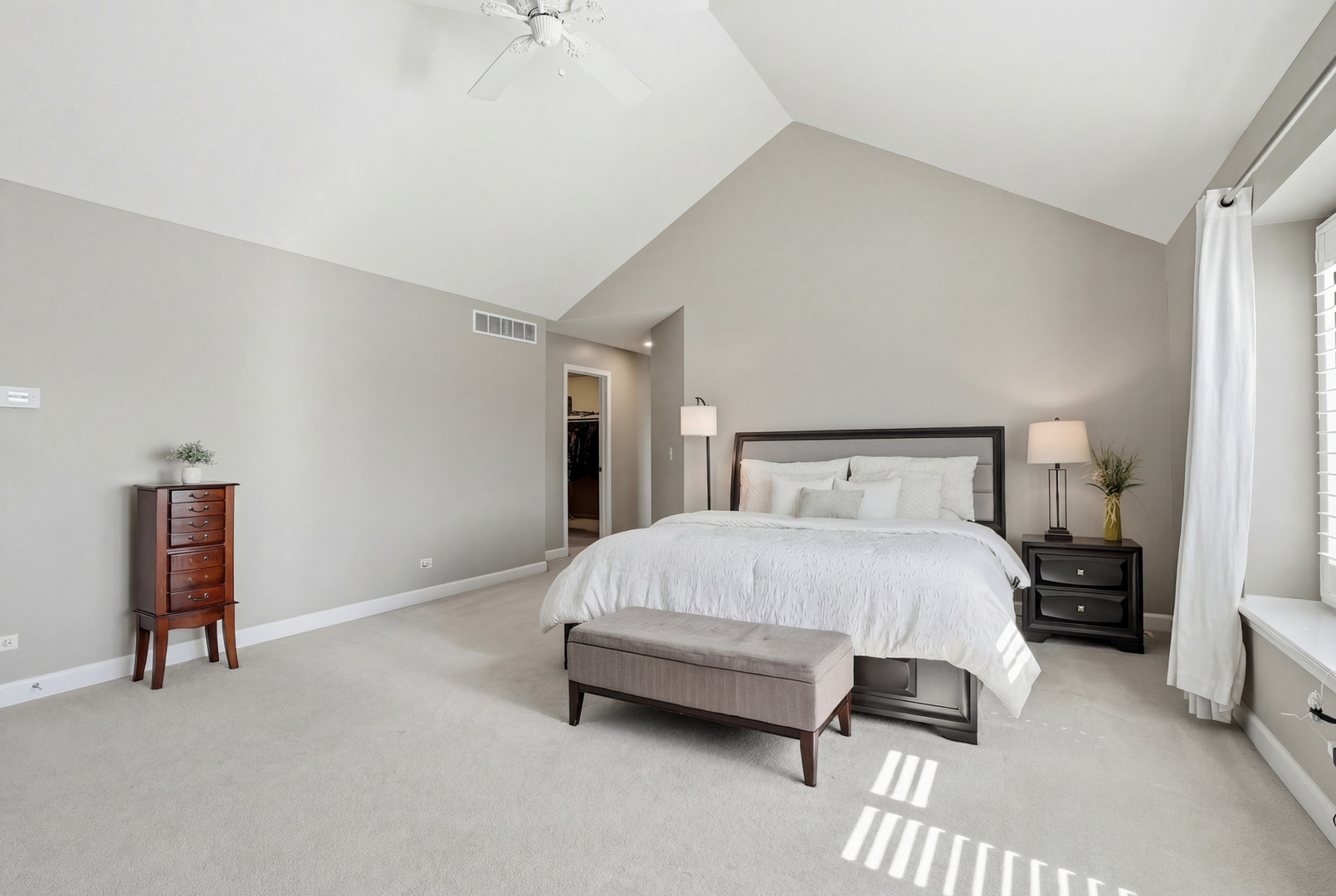 3212 Rollingridge Road, Naperville, IL 60564