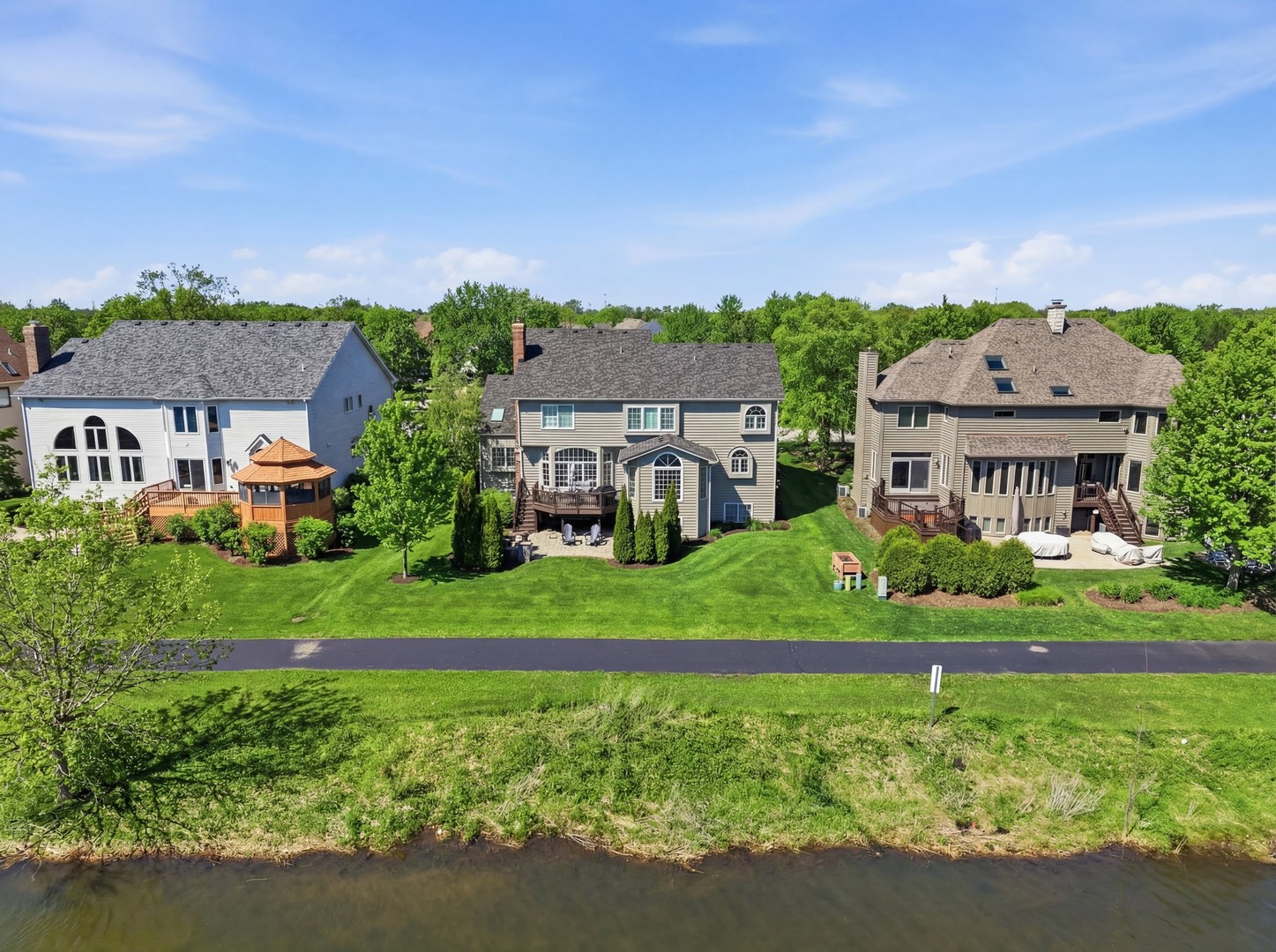 3212 Rollingridge Road, Naperville, IL 60564