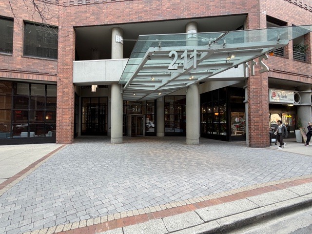 211 E Ohio Street #2409, Chicago, IL 60611