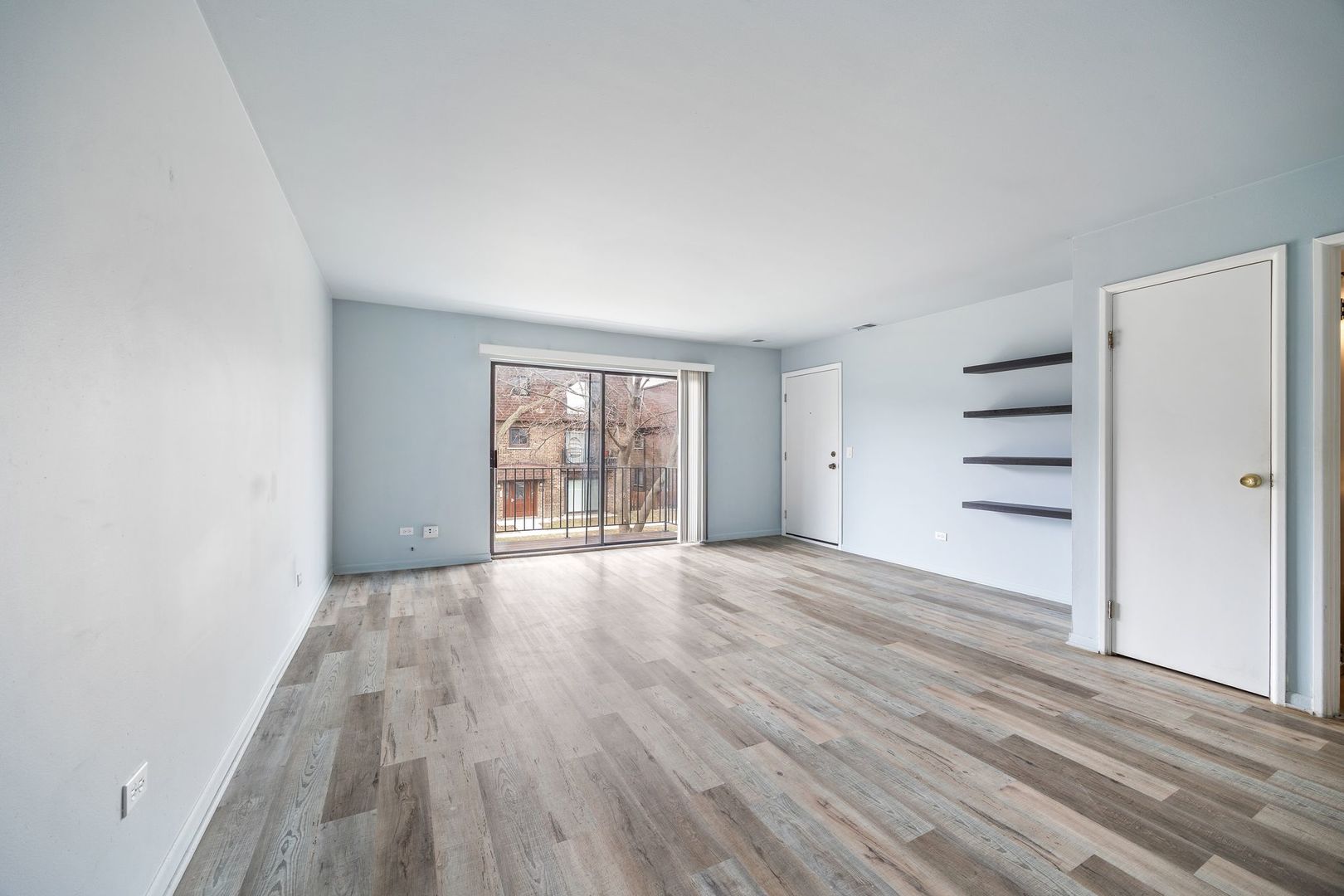 9813 BIANCO Terrace #D, Des Plaines, IL 60016