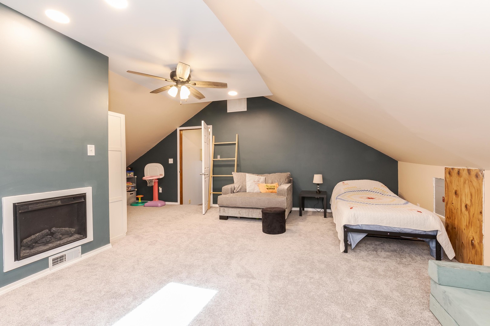 13532 E 600 North Road, Heyworth, IL 61745