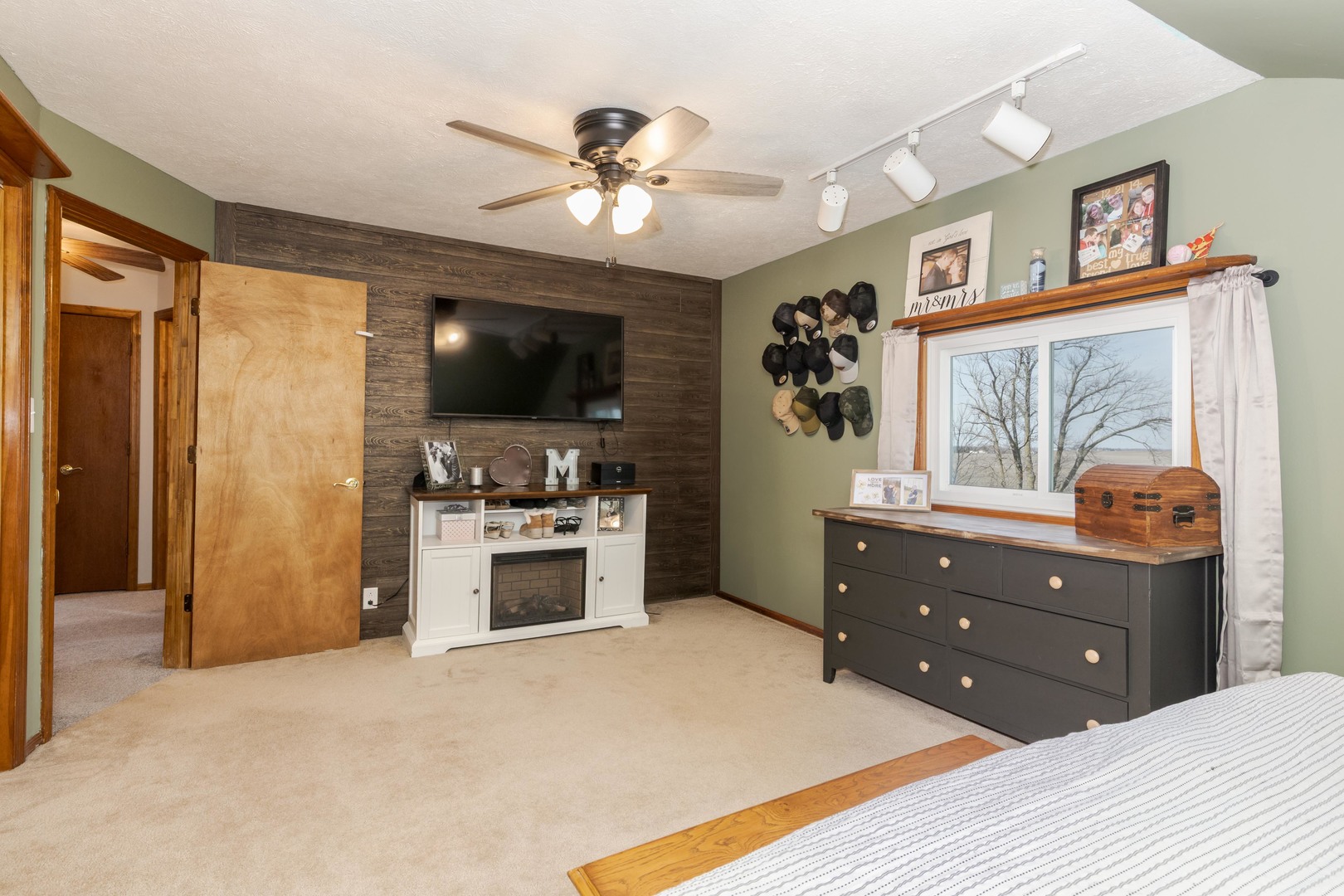 13532 E 600 North Road, Heyworth, IL 61745