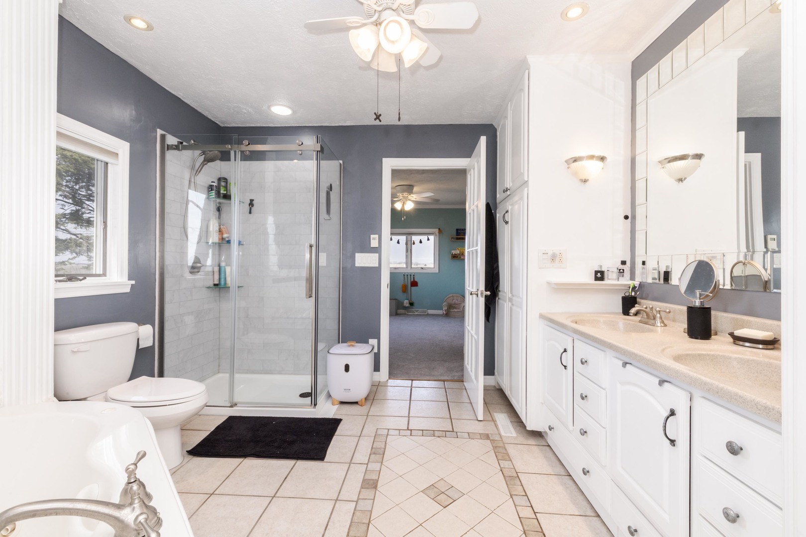 13532 E 600 North Road, Heyworth, IL 61745