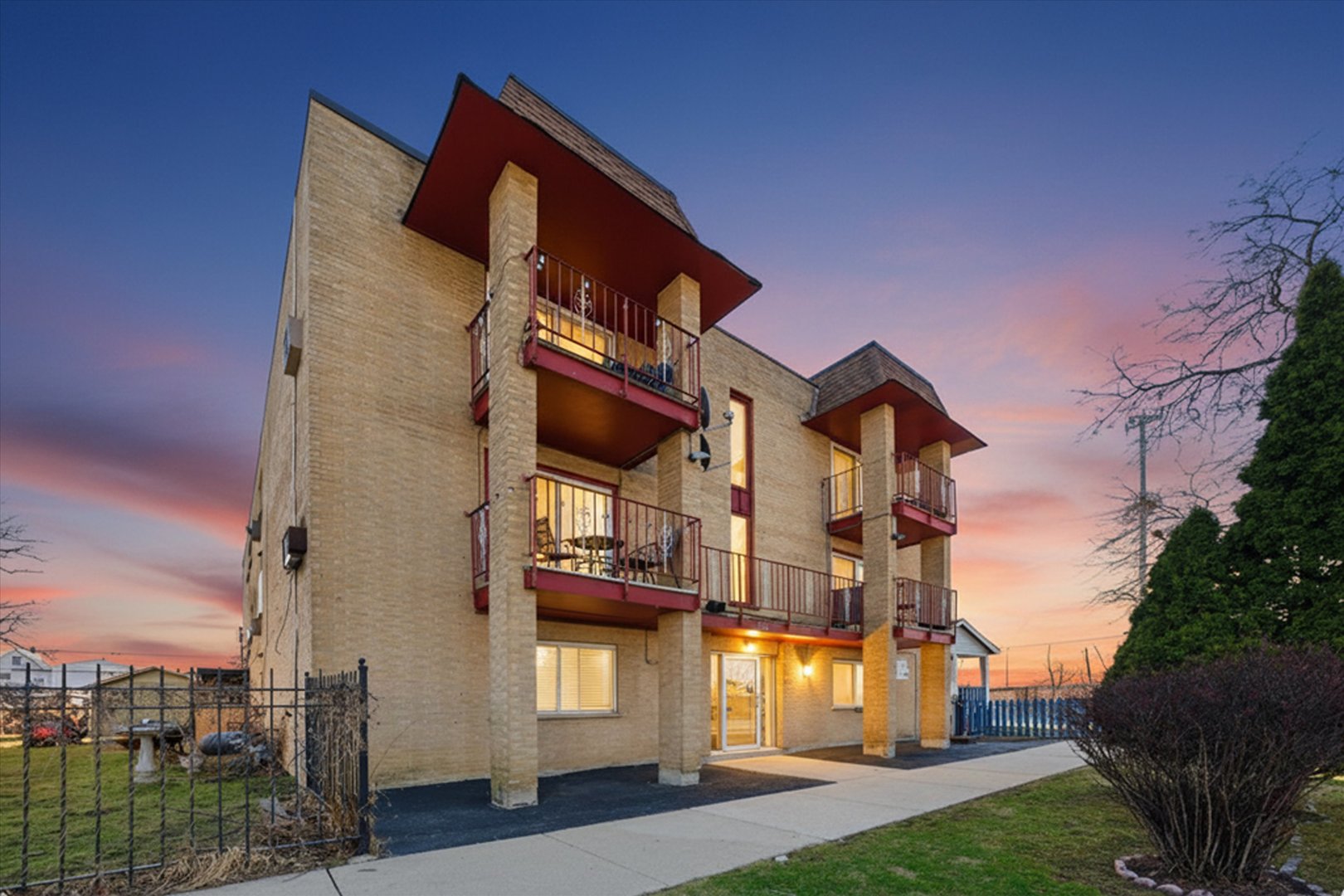 3243 S 49th Avenue #103, Cicero, IL 60804