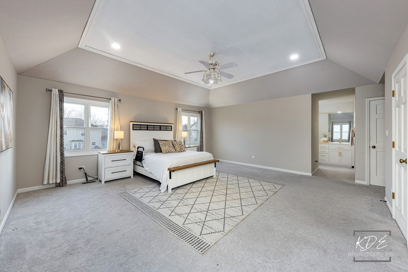 1524 Oswego Road, Naperville, IL 60540