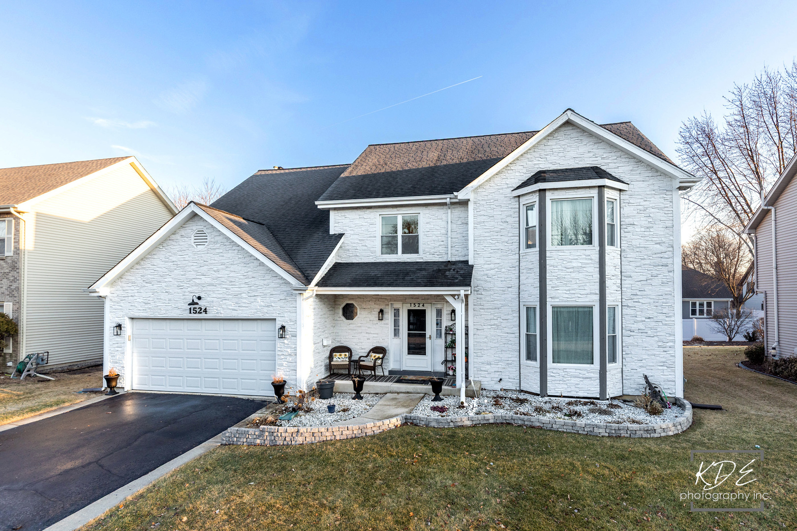 1524 Oswego Road, Naperville, IL 60540