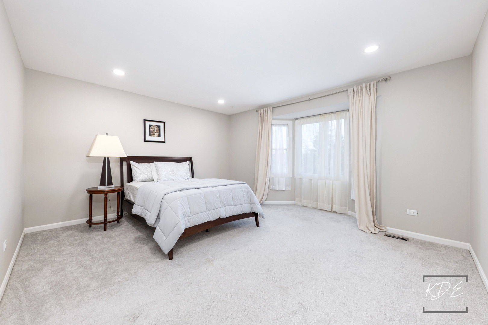 1524 Oswego Road, Naperville, IL 60540