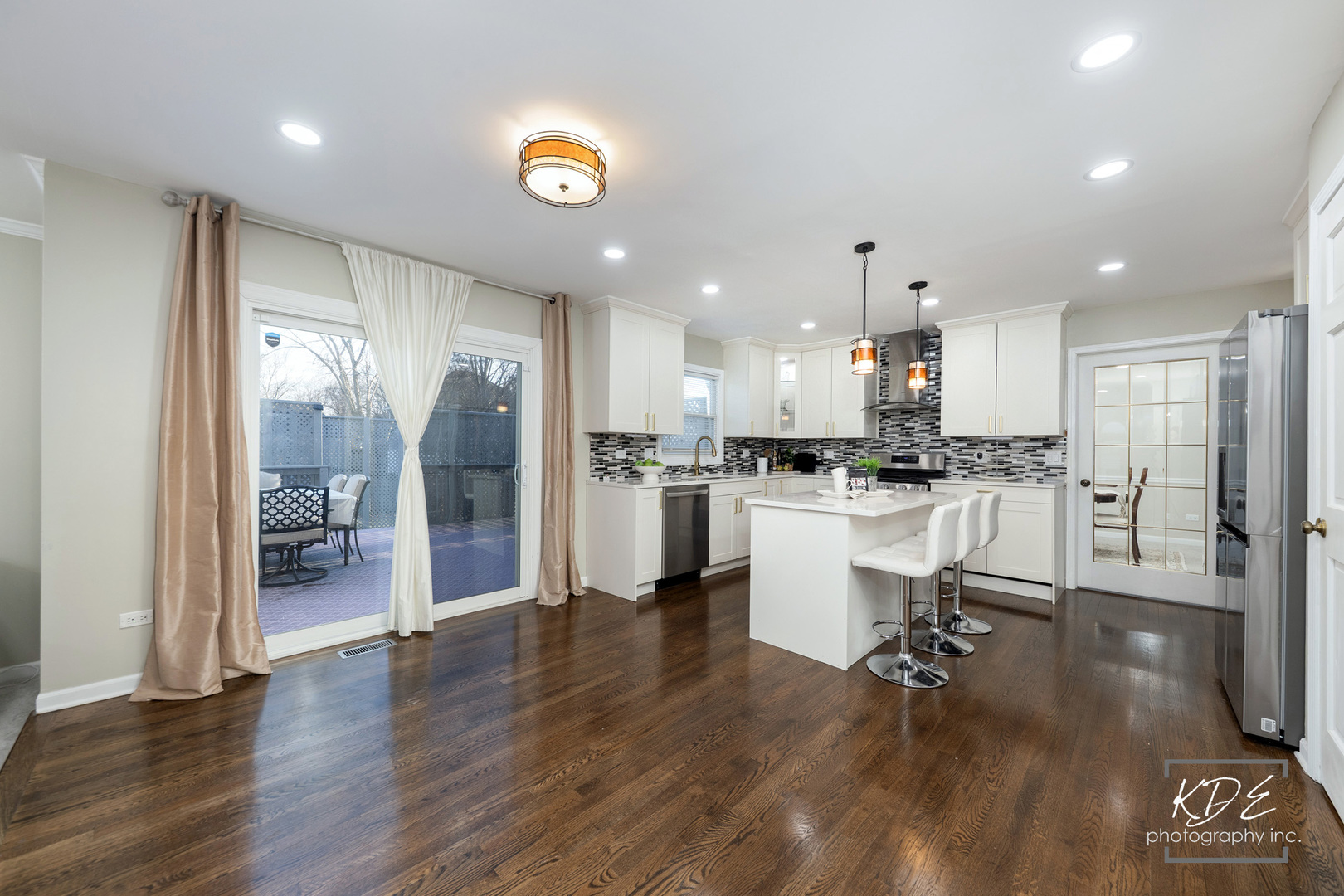 1524 Oswego Road, Naperville, IL 60540