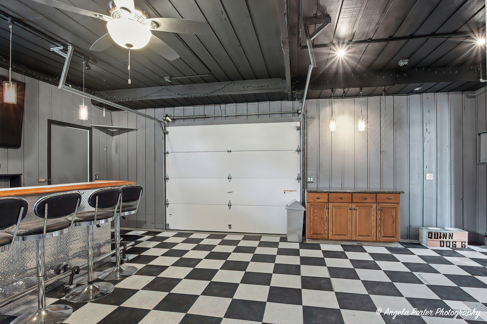 201 Panama Avenue, Hampshire, IL 60140