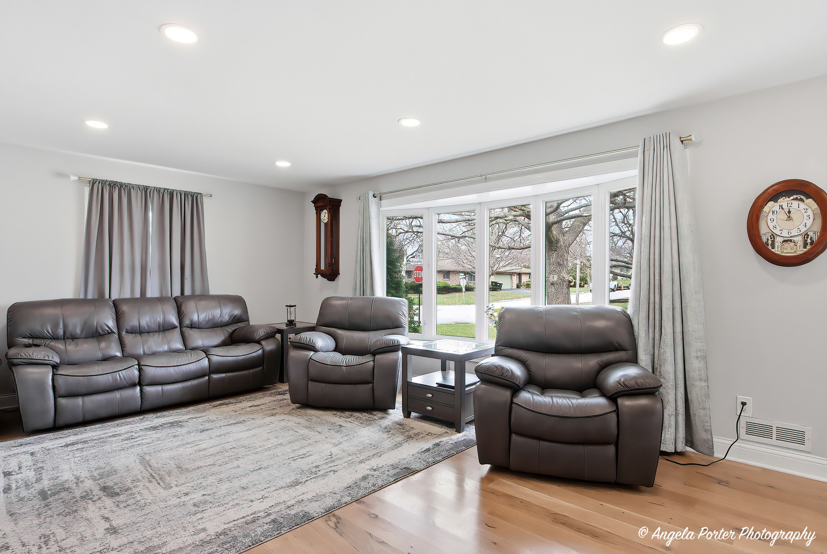 201 Panama Avenue, Hampshire, IL 60140