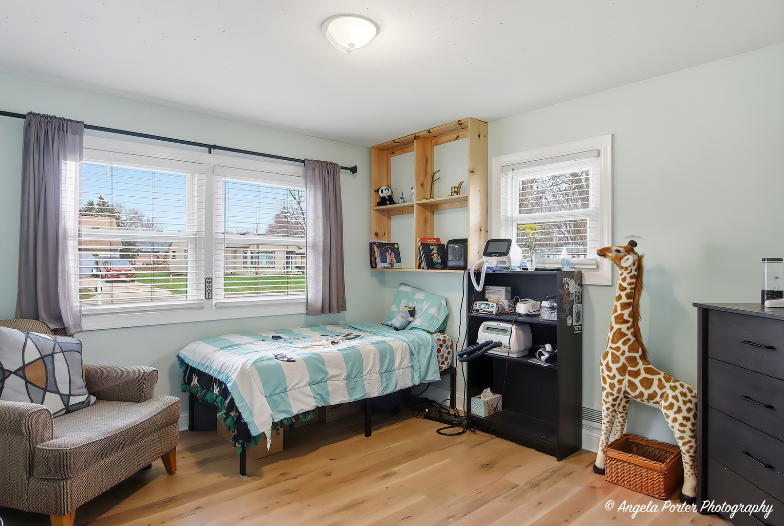 201 Panama Avenue, Hampshire, IL 60140