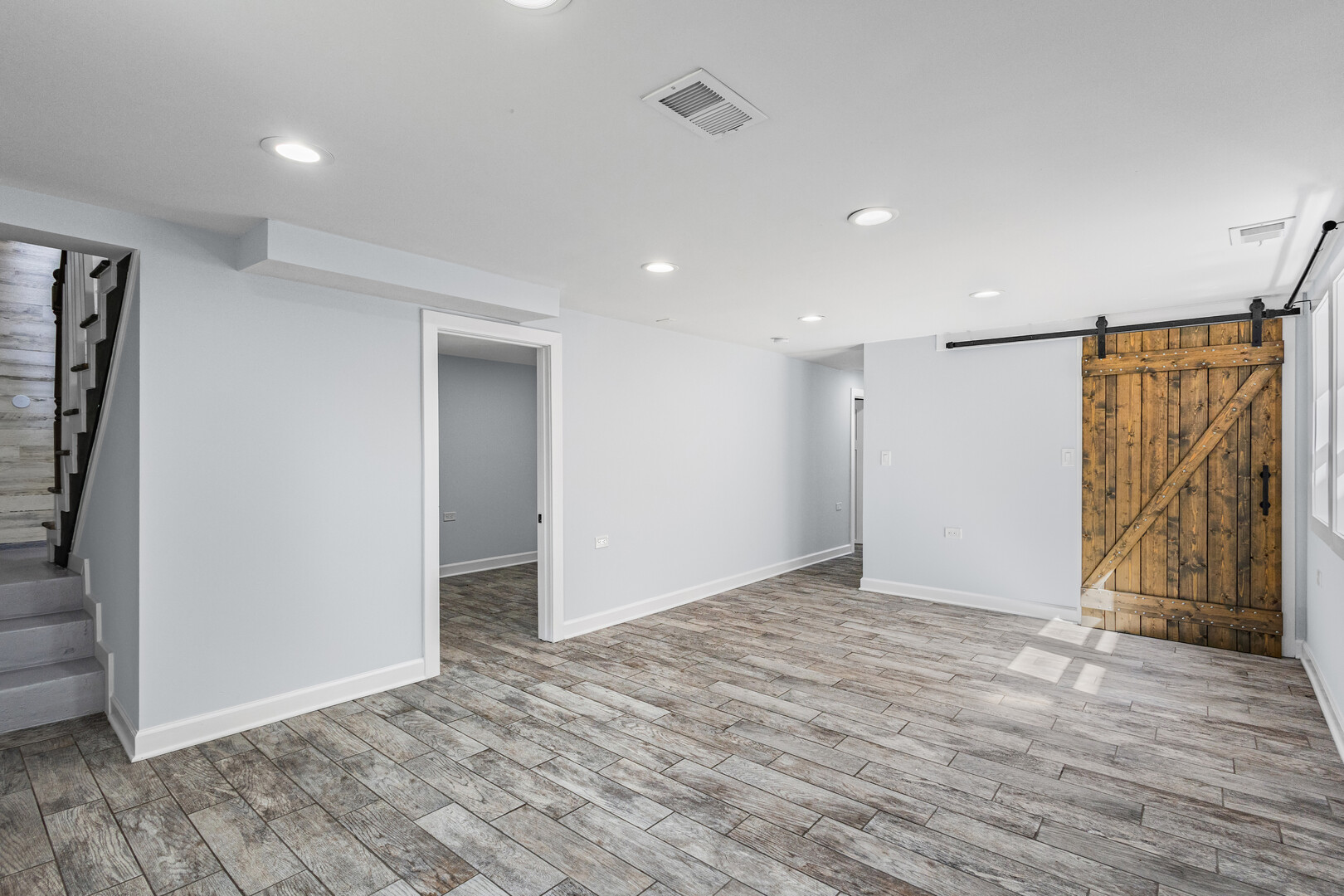 5212 S Lorel Avenue, Chicago, IL 60638