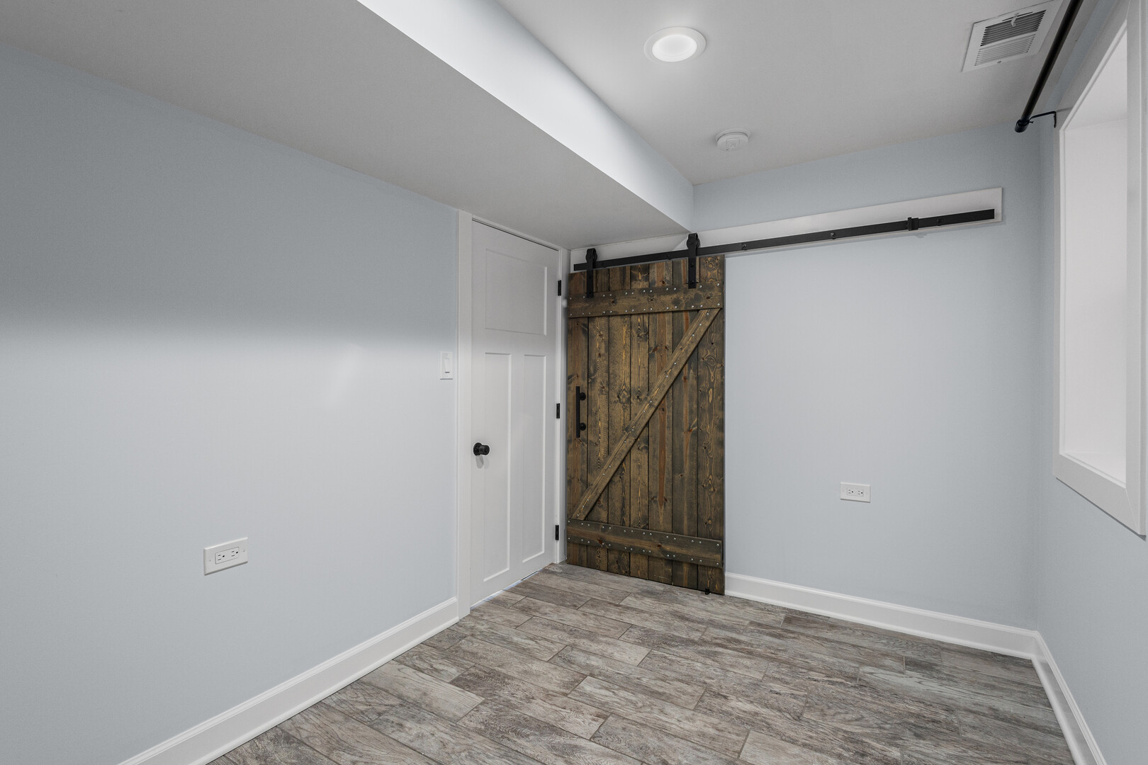 5212 S Lorel Avenue, Chicago, IL 60638