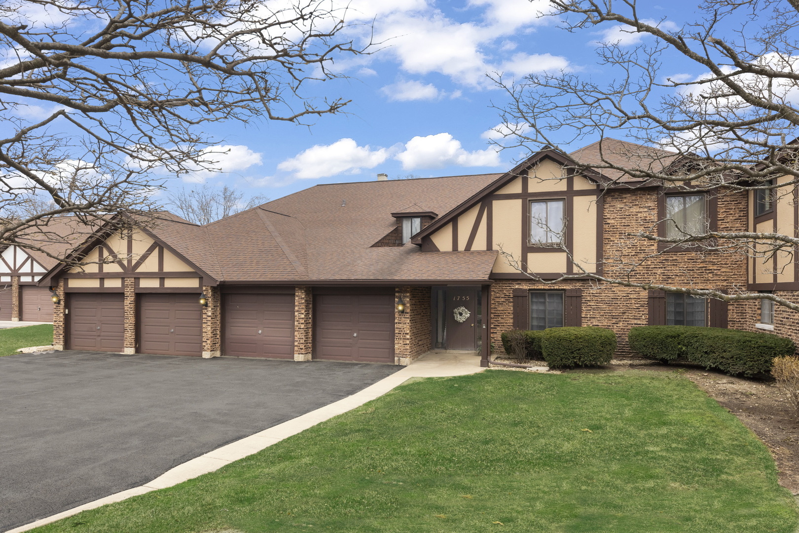 1755 Plymouth Court #D, Wheaton, IL 60189
