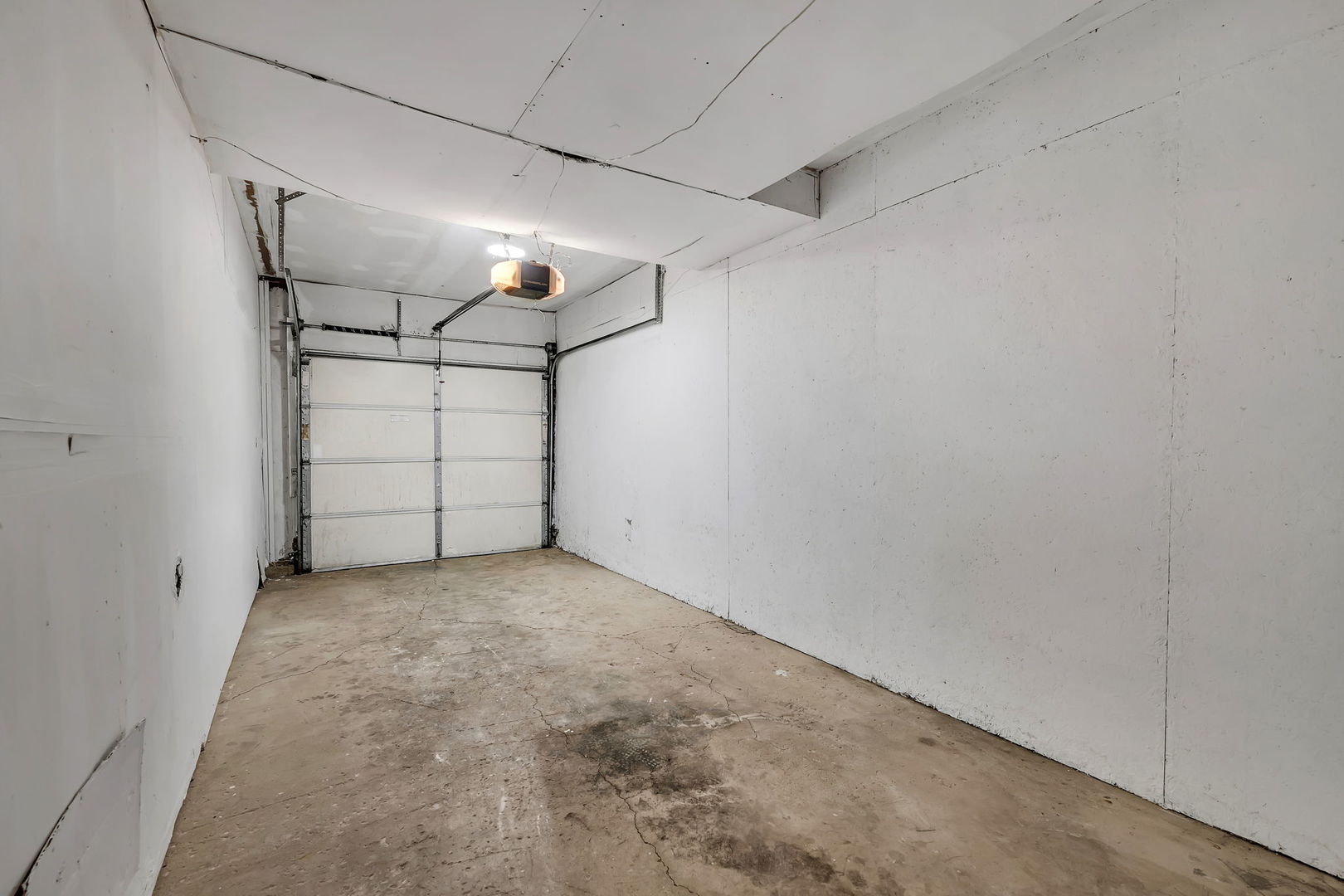 1113 Gael Drive #B, Joliet, IL 60435