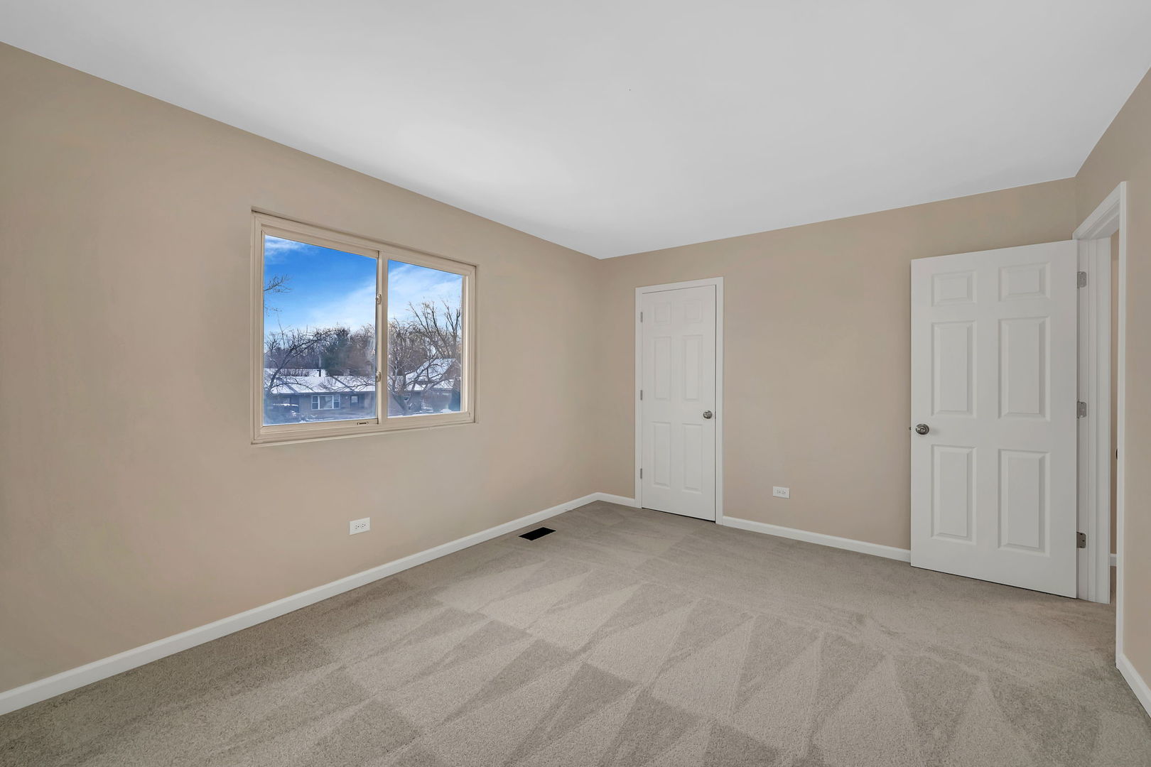 1113 Gael Drive #B, Joliet, IL 60435