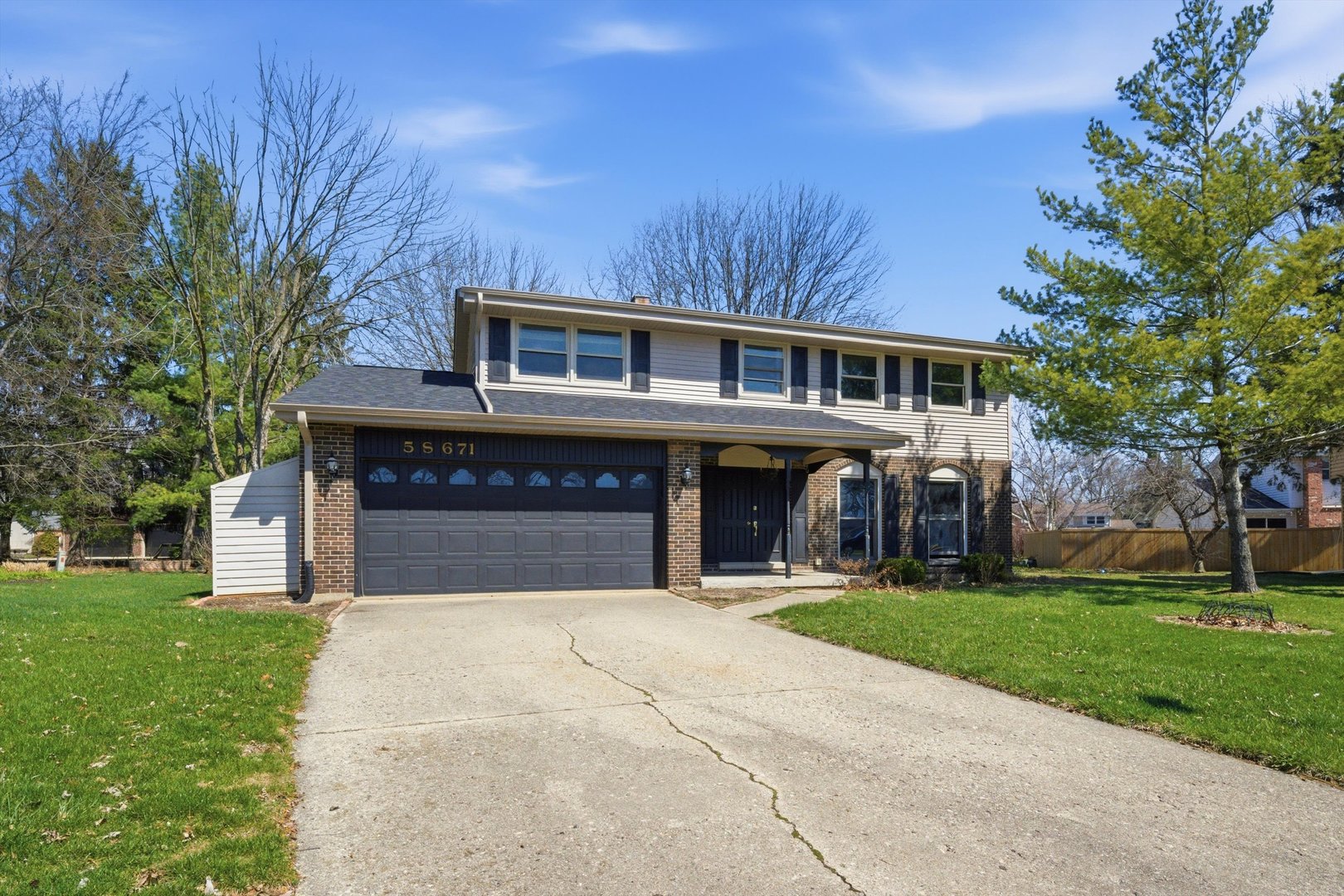 5S671 Heather Court, Naperville, IL 60540