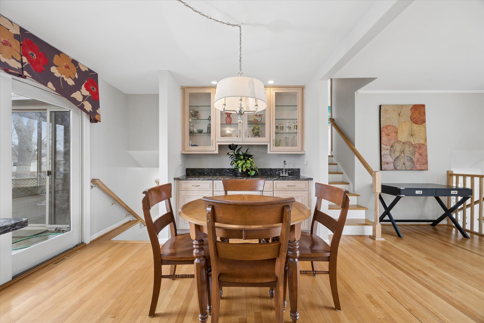 710 Maple Lane, Darien, IL 60561