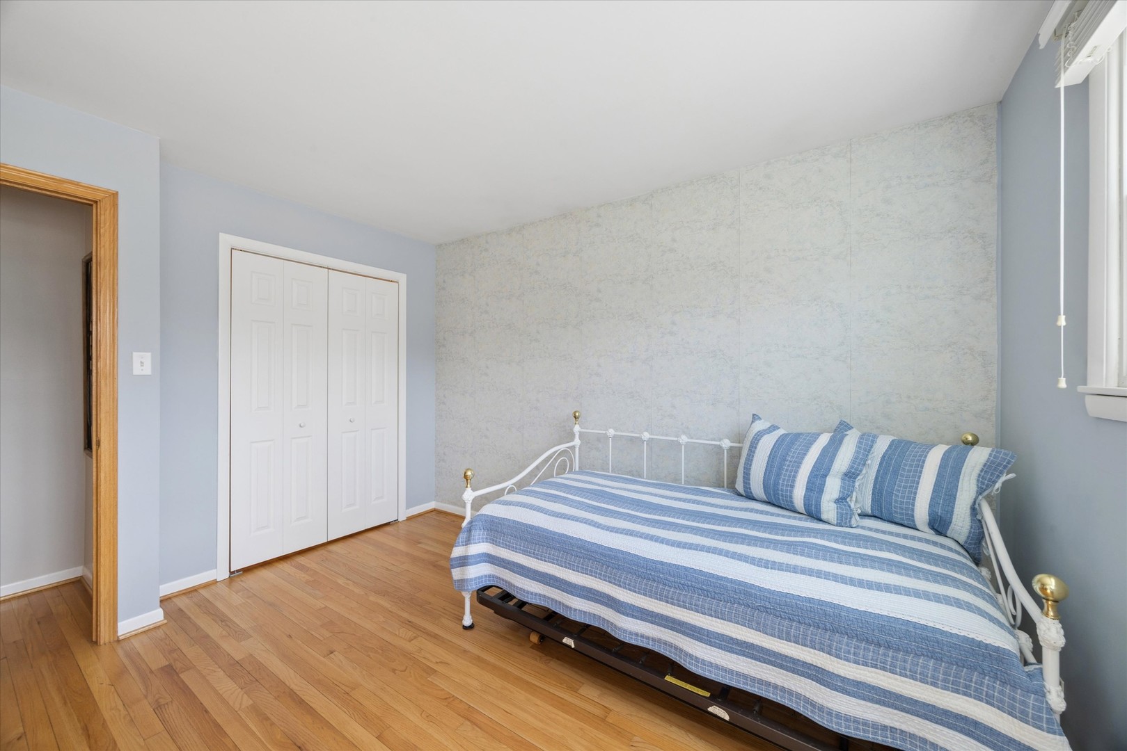 710 Maple Lane, Darien, IL 60561