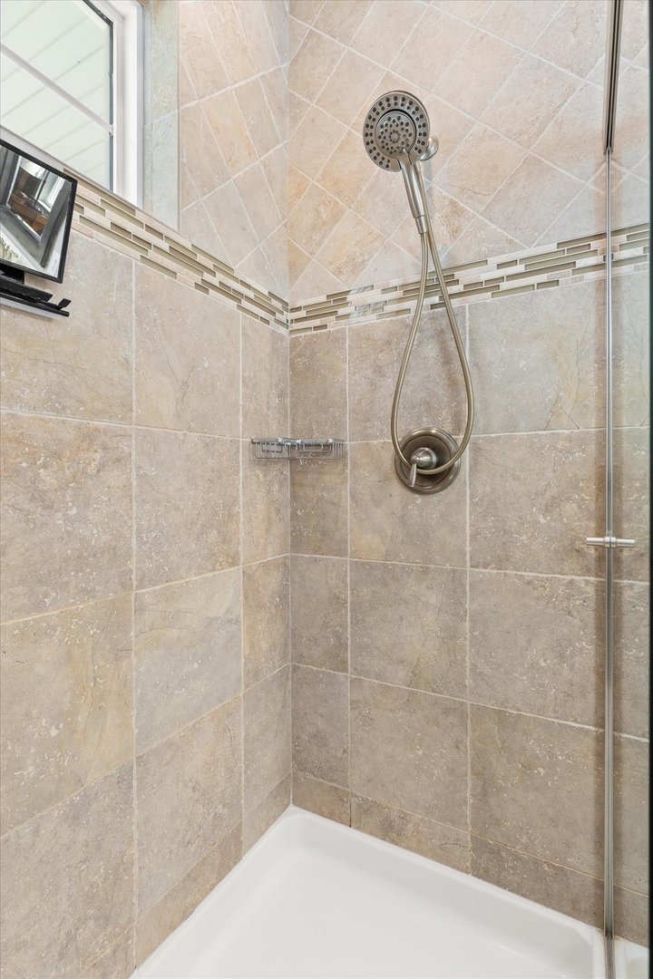 12 Waterside Way, Ottawa, IL 61350