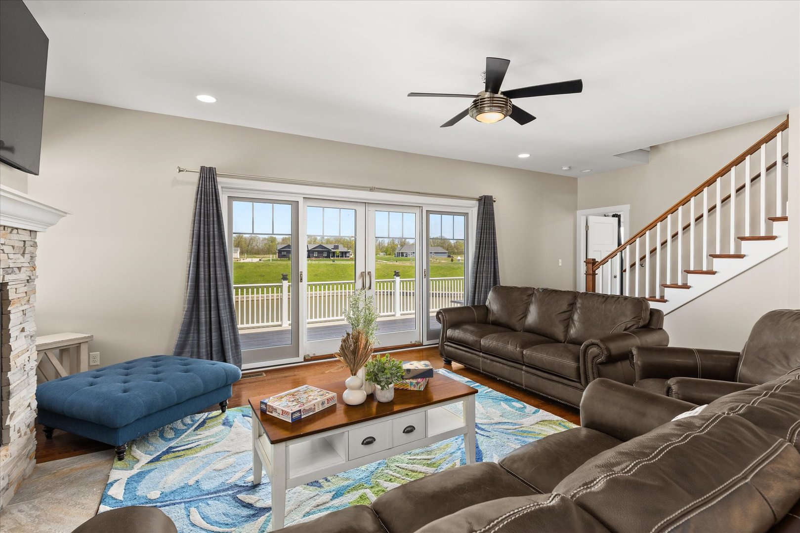 12 Waterside Way, Ottawa, IL 61350