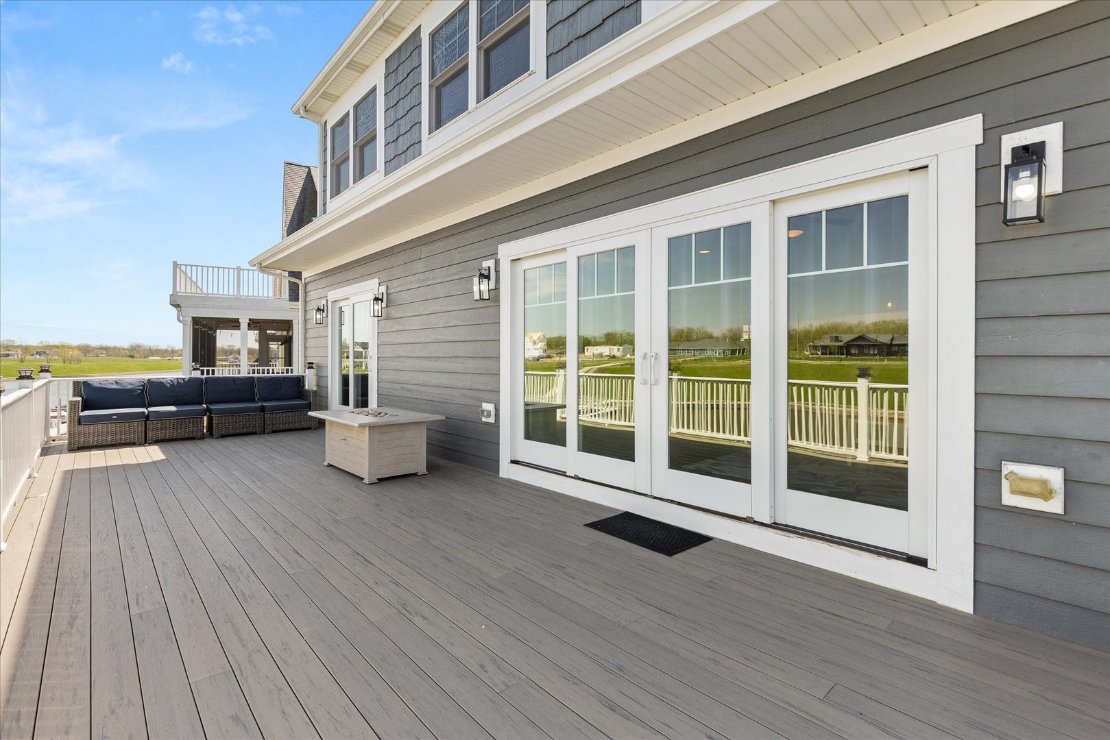 12 Waterside Way, Ottawa, IL 61350