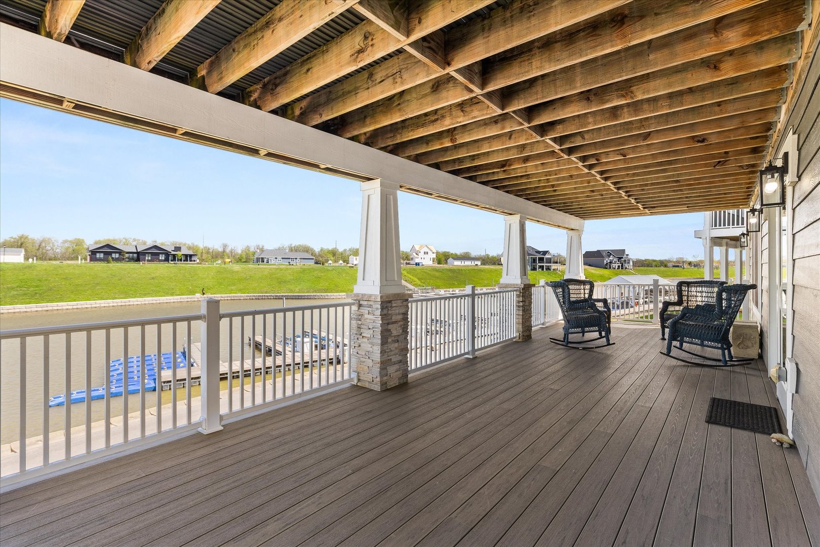 12 Waterside Way, Ottawa, IL 61350