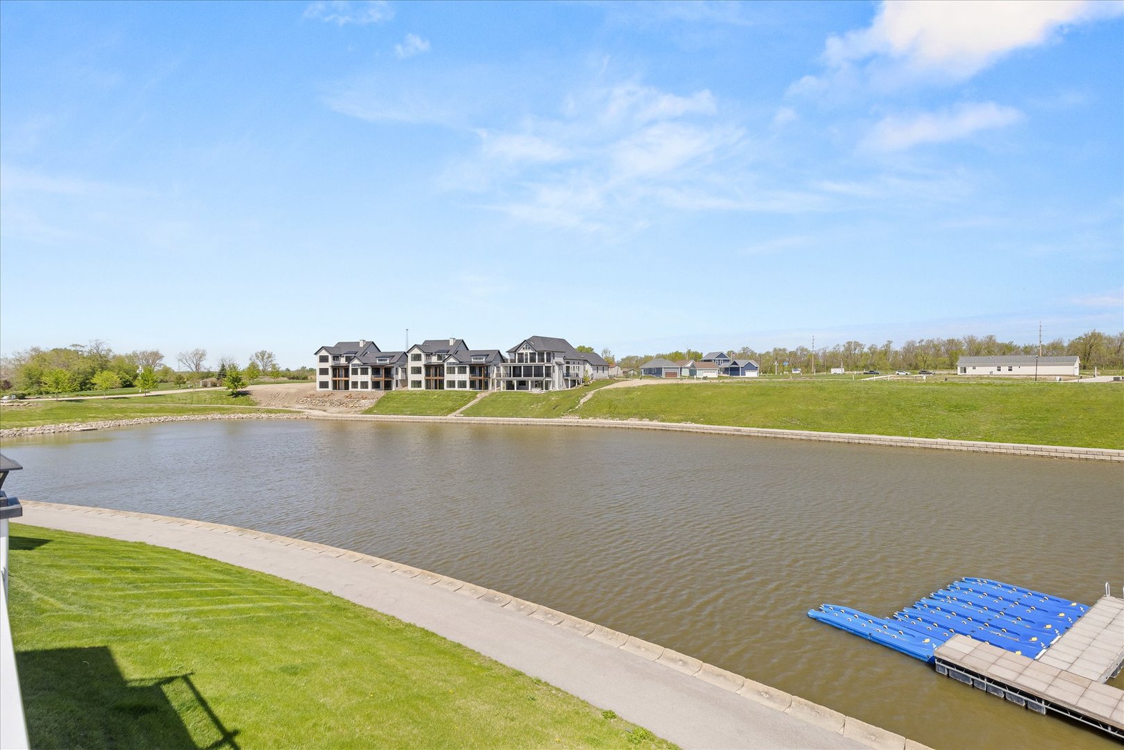 12 Waterside Way, Ottawa, IL 61350