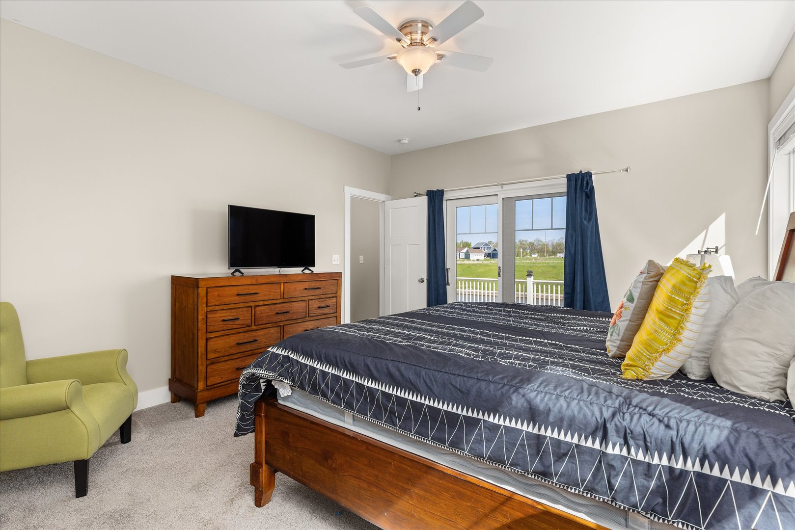 12 Waterside Way, Ottawa, IL 61350