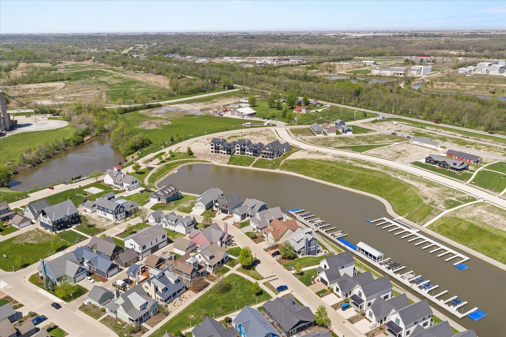 12 Waterside Way, Ottawa, IL 61350