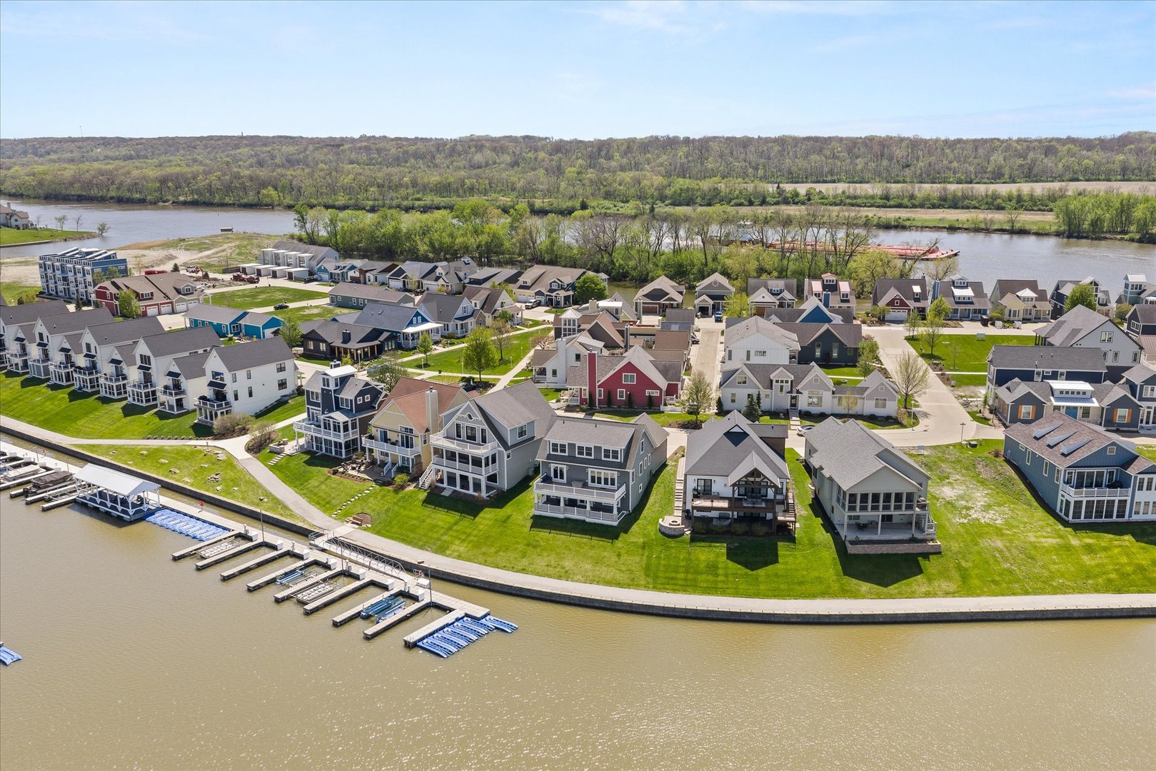 12 Waterside Way, Ottawa, IL 61350