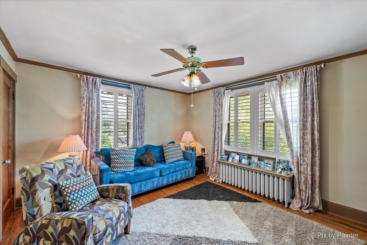 585 Park Street, Elgin, IL 60120