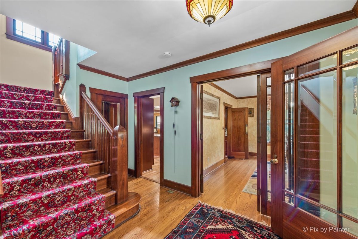 585 Park Street, Elgin, IL 60120