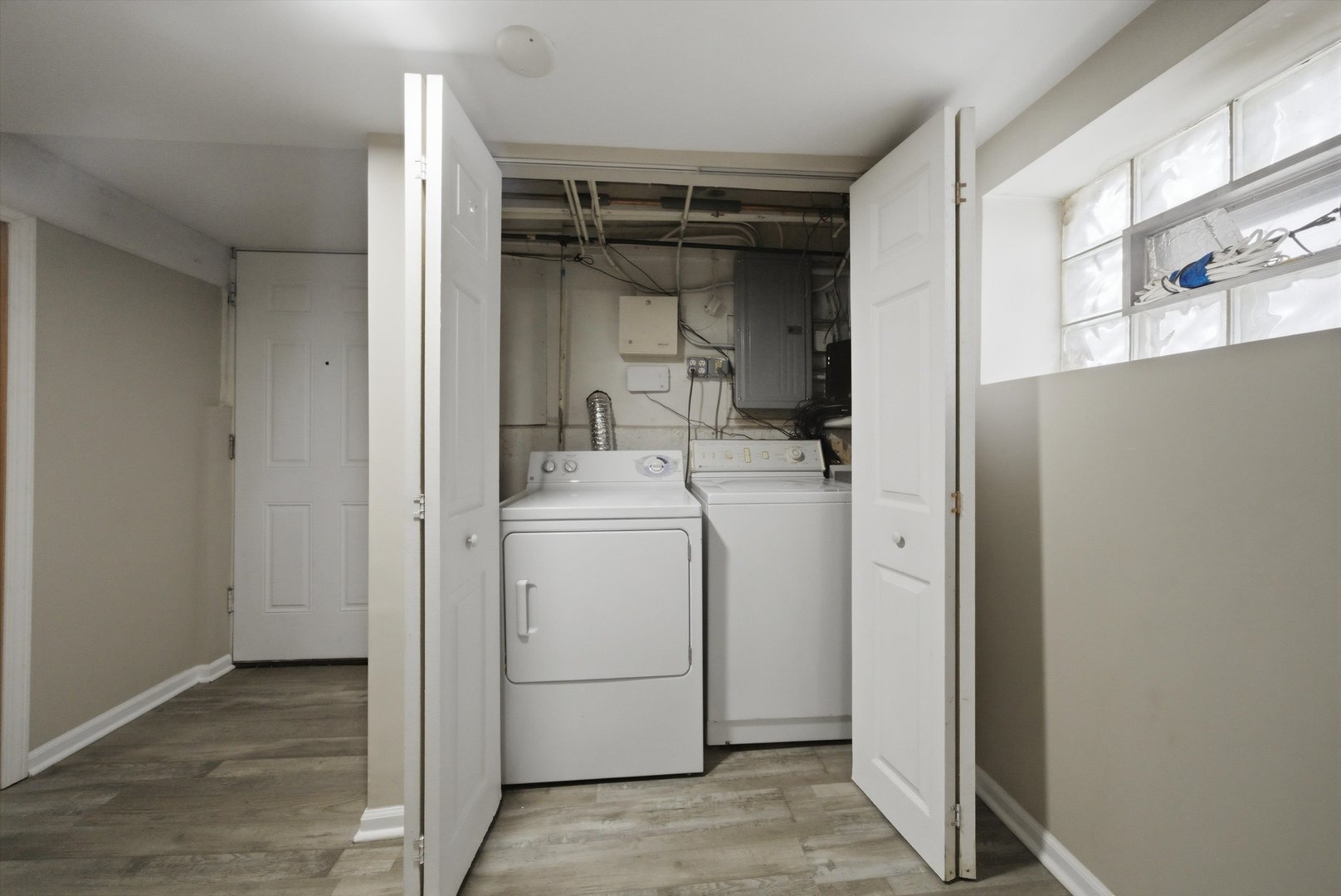 1113 S 7th Avenue, Maywood, IL 60153