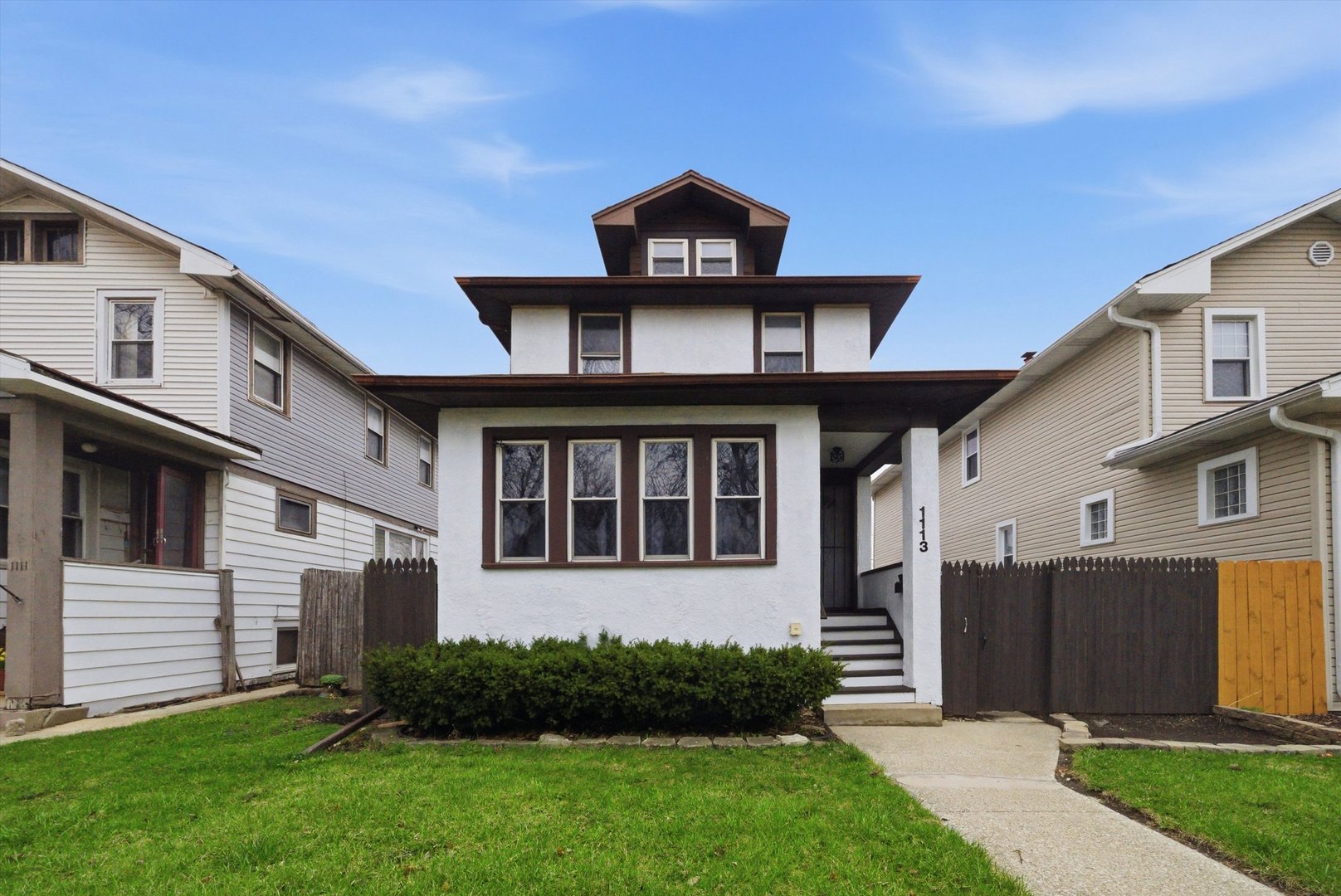 1113 S 7th Avenue, Maywood, IL 60153