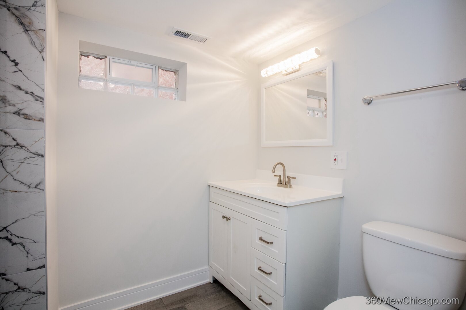 9006 S Wallace Street, Chicago, IL 60621