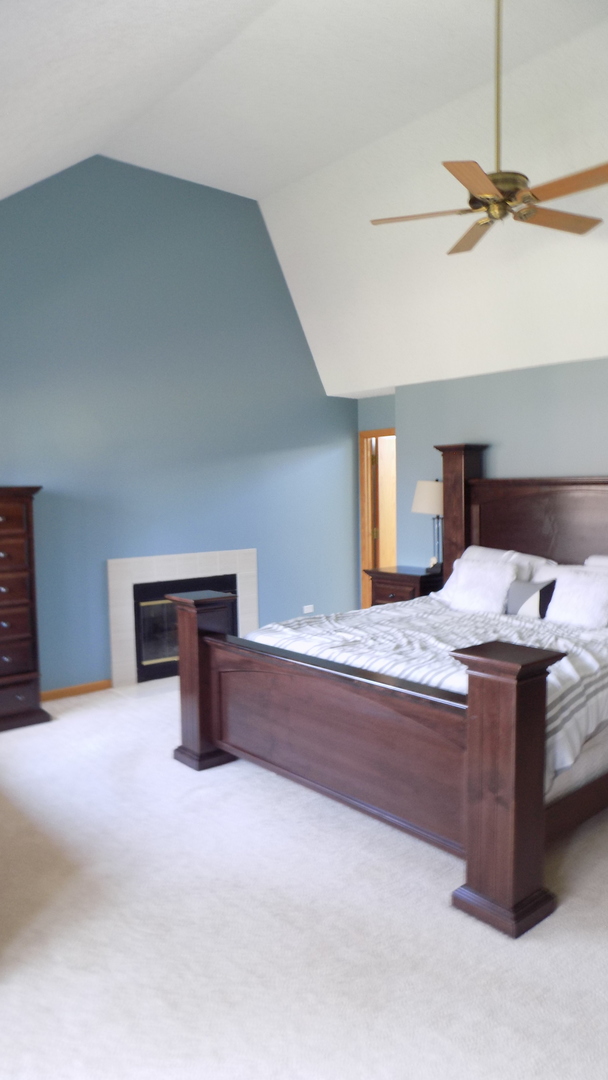 Warrenville, IL 60555