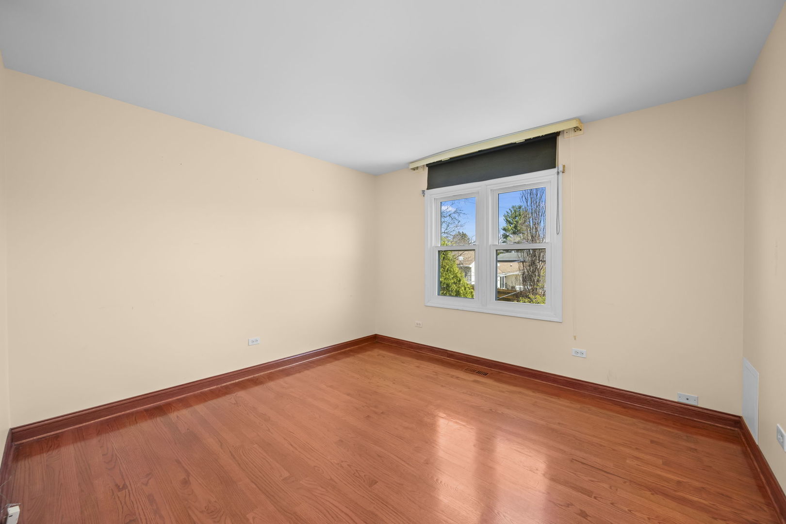 155 Lilac Lane, Wheeling, IL 60090