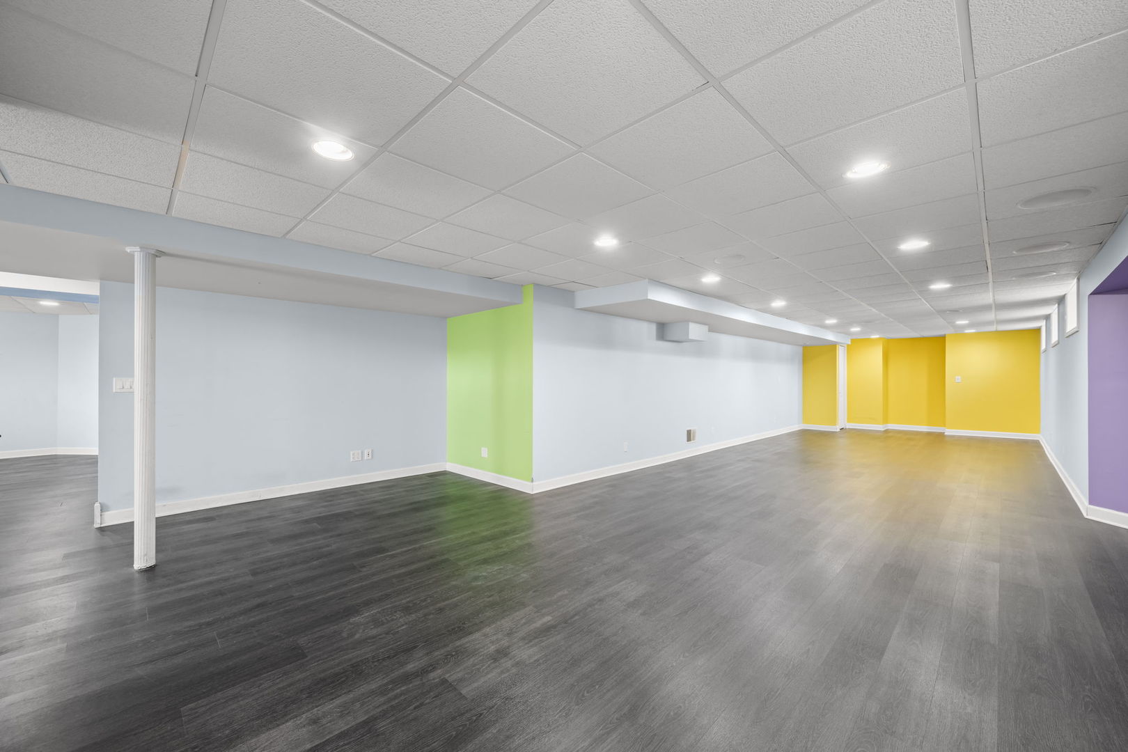 155 Lilac Lane, Wheeling, IL 60090