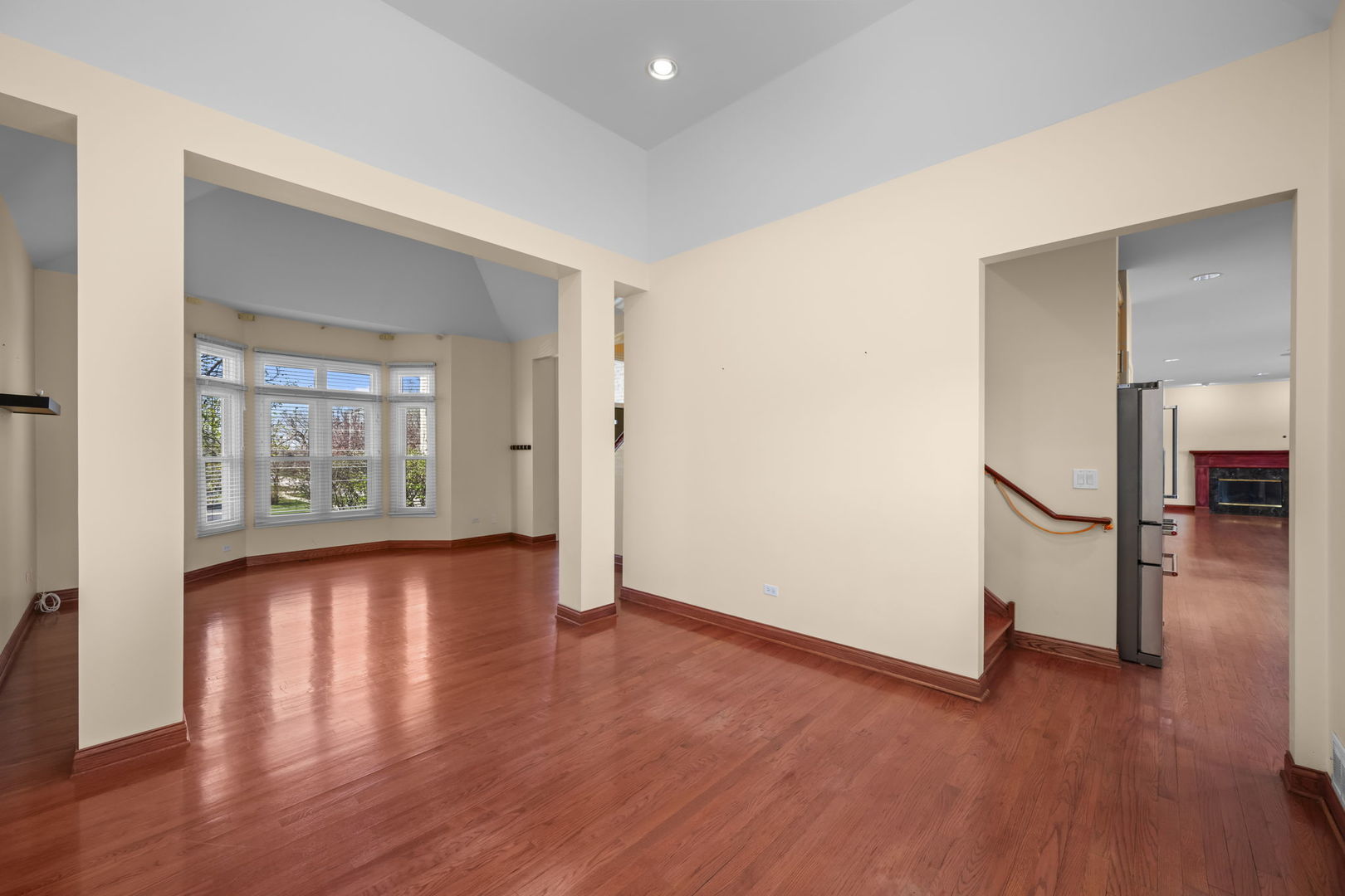 155 Lilac Lane, Wheeling, IL 60090