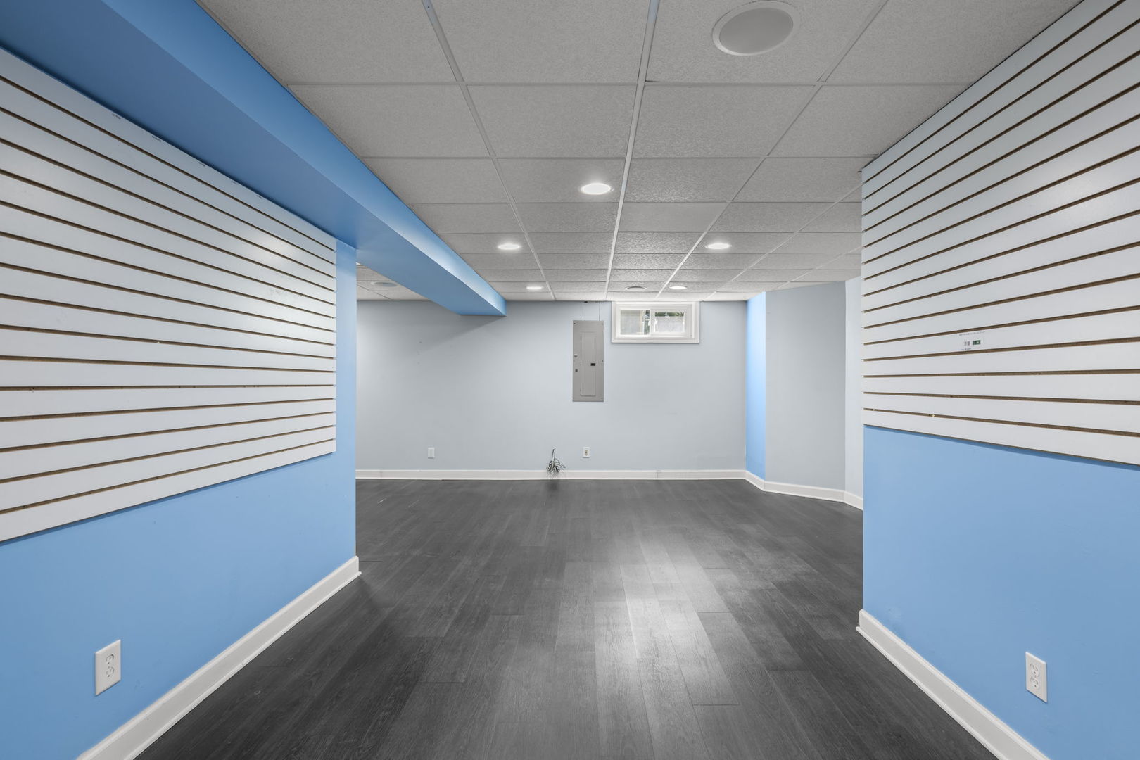 155 Lilac Lane, Wheeling, IL 60090