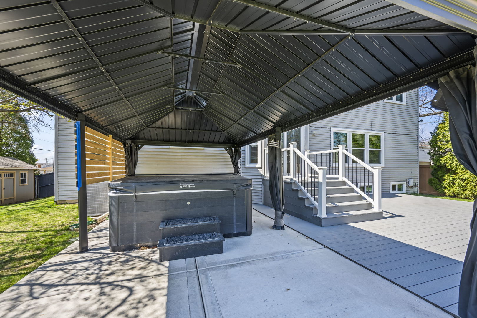 155 Lilac Lane, Wheeling, IL 60090